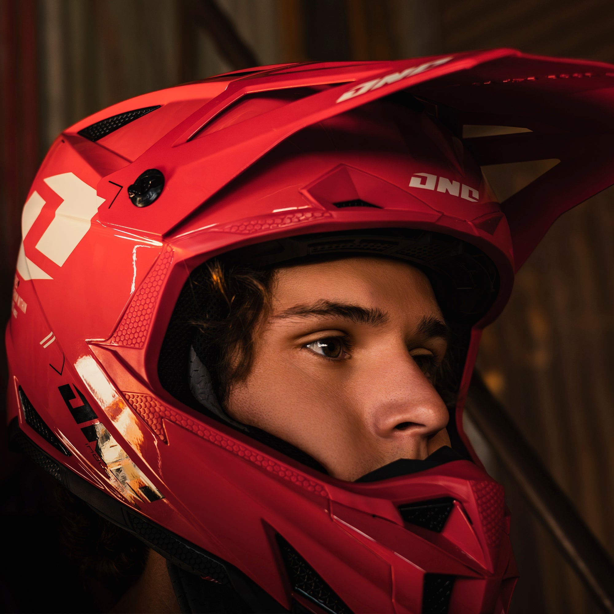 X-297 HELMET - ELECTRIC RED